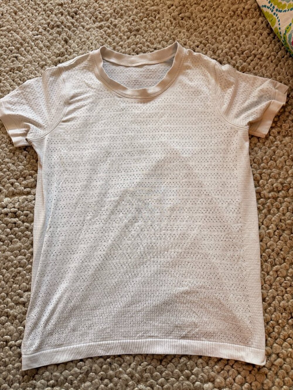 Lululemon White Short Sleeve Top With Hole Pattern Size Small